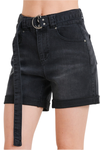 Short casual de mezclilla